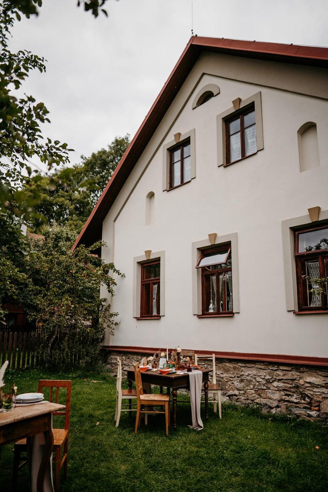 Hotel Restaurant A Penzion Na Cechach Korouhev Exteriér fotografie